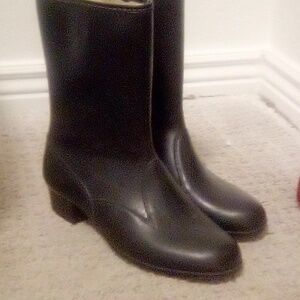 Rain boots